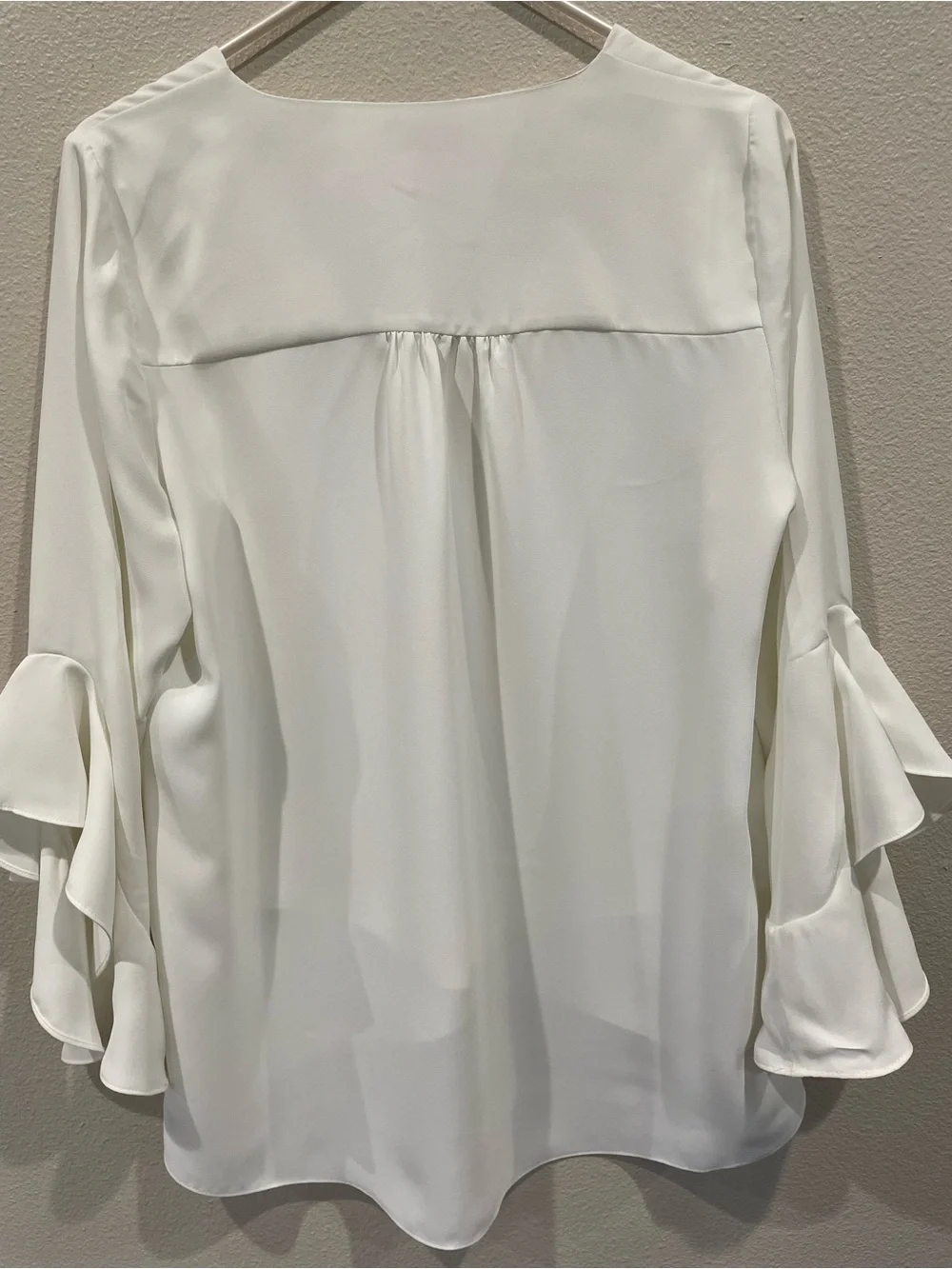 Vince Camuto White V-Neck Ruffle Sleeve Blouse - Picture 10 of 10
